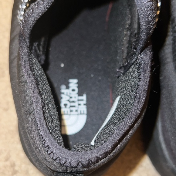 The North Face NSE Low Street Boots - Black - Picture 5 of 10